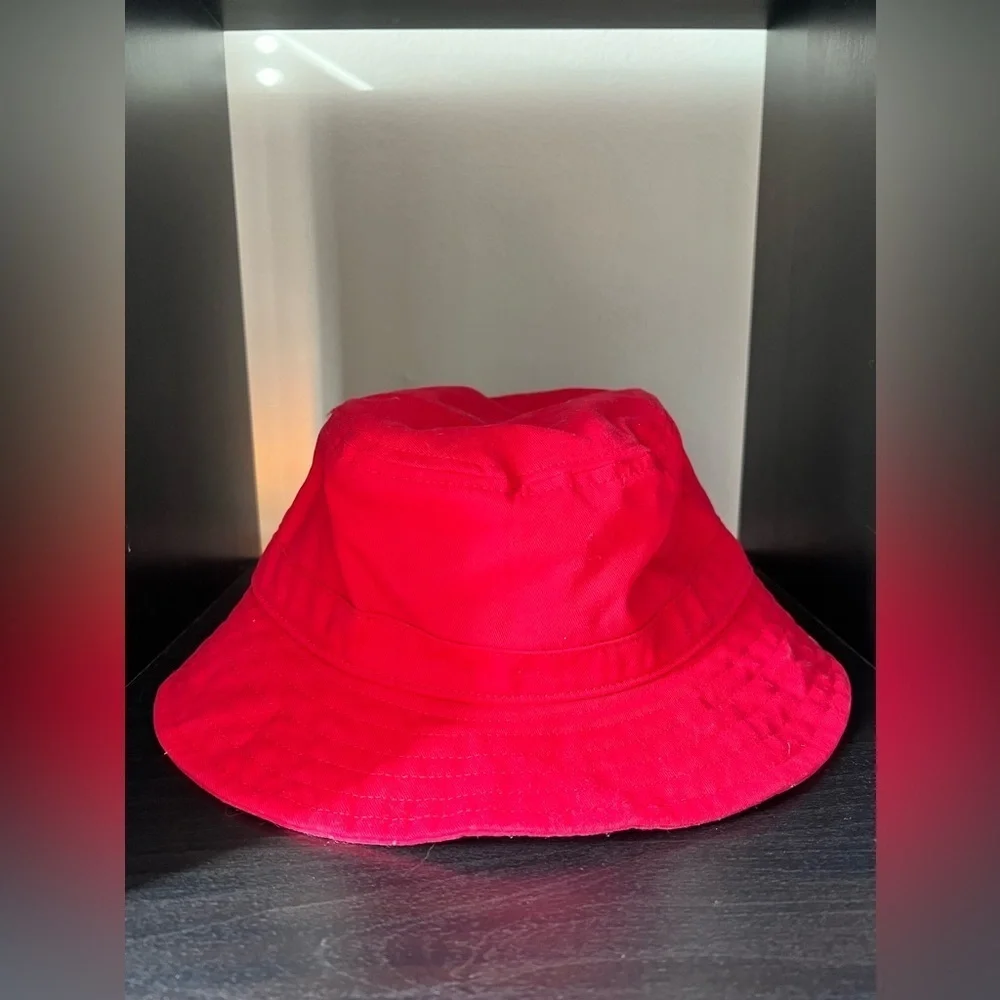 Aritzia TNA Red Bucket Hat | 100% Cotton | S M | New Without Tags